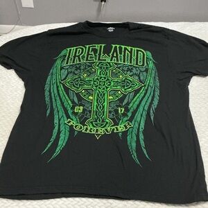 Celebrate It Black Tee Bright Green Celtic Cross "Ireland Forever" Sz XL 0926
